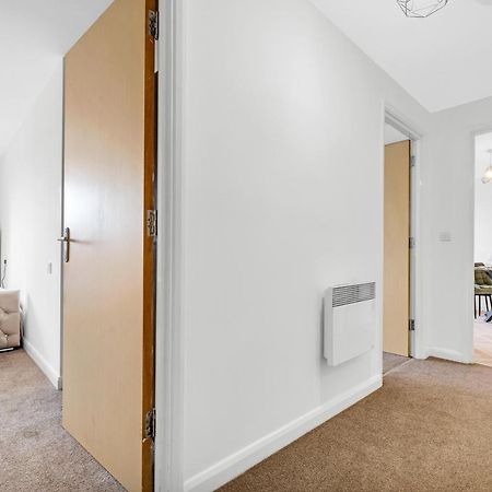 Stylish 4Th Floor 2 Bedroom En Suite City Centre Apartment With Parking By Azura Nights Birmingham Exterior photo